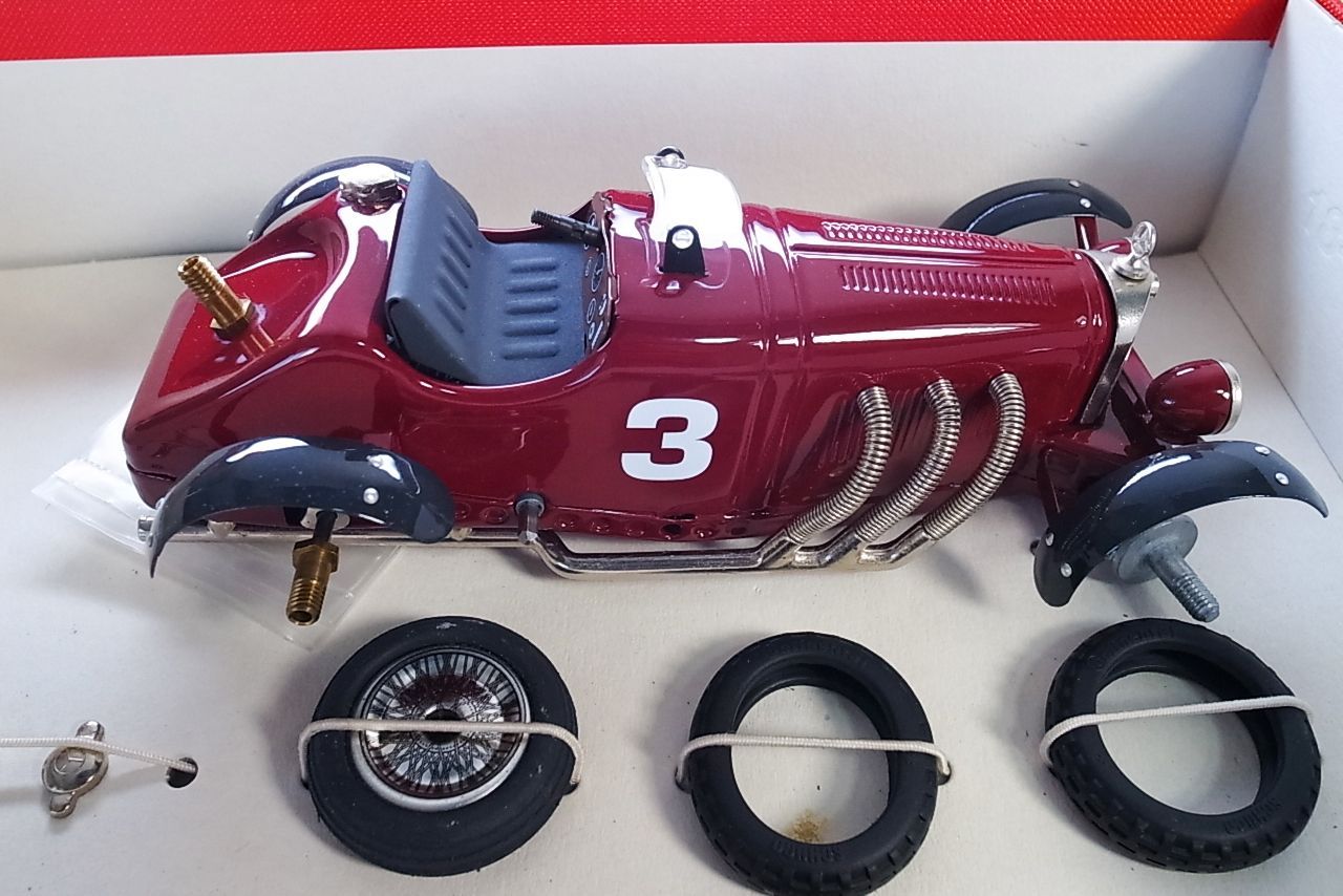 シュコースタジオ　アンティークミニカー　メルセデスベンツ（組立済） Schuco シュコー 【激レア】 メルセデスベンツ SSK/L THE LEGEND IN