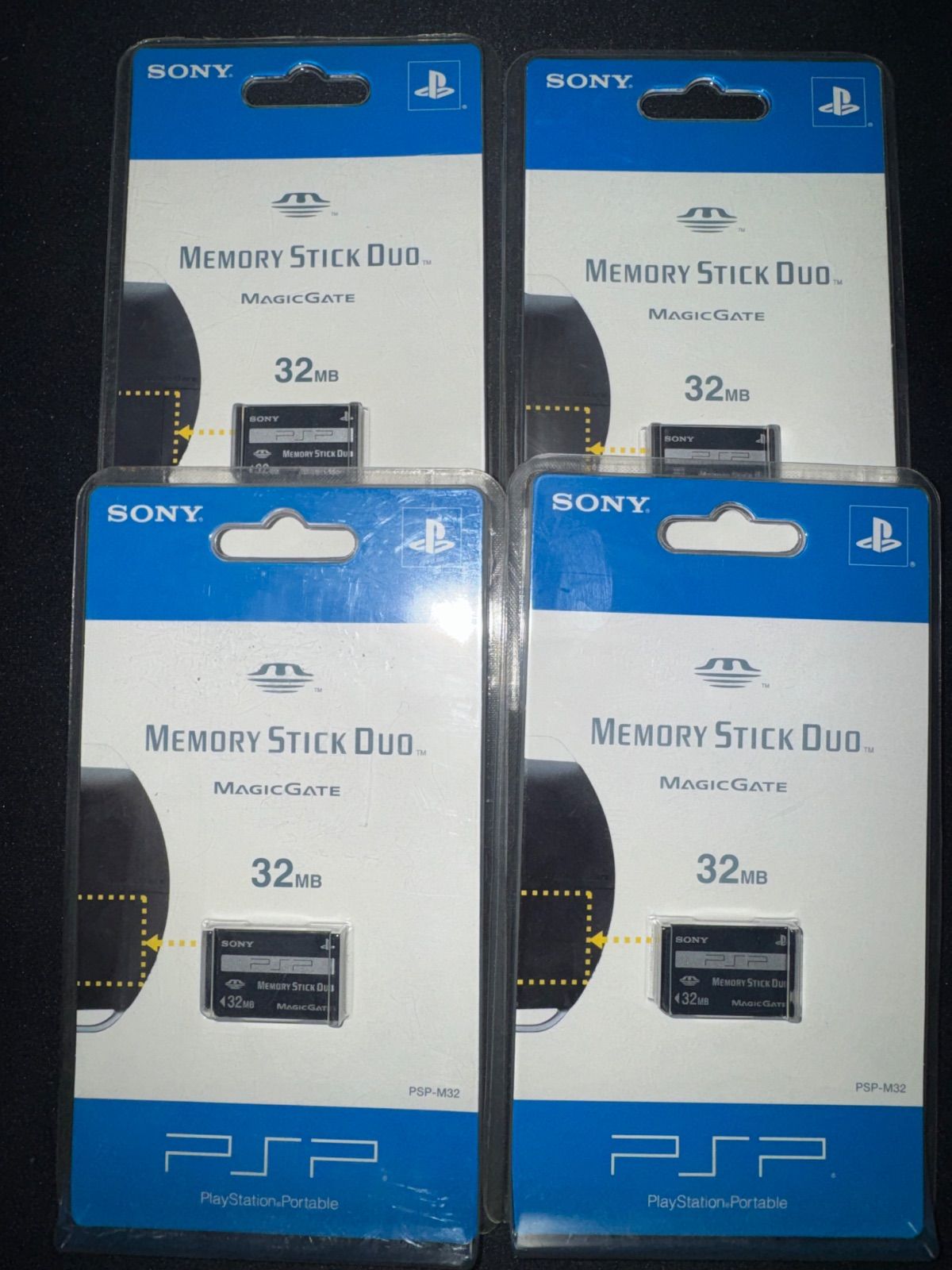 PSP メモリースティックデュオ　32MB　純正　新品未開封
