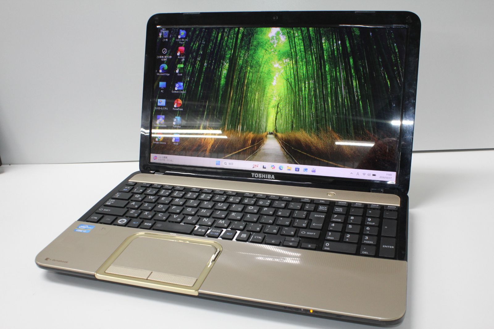 中古】東芝 dynabook T552/58HK i7/SSD480GB/8GB - メルカリ