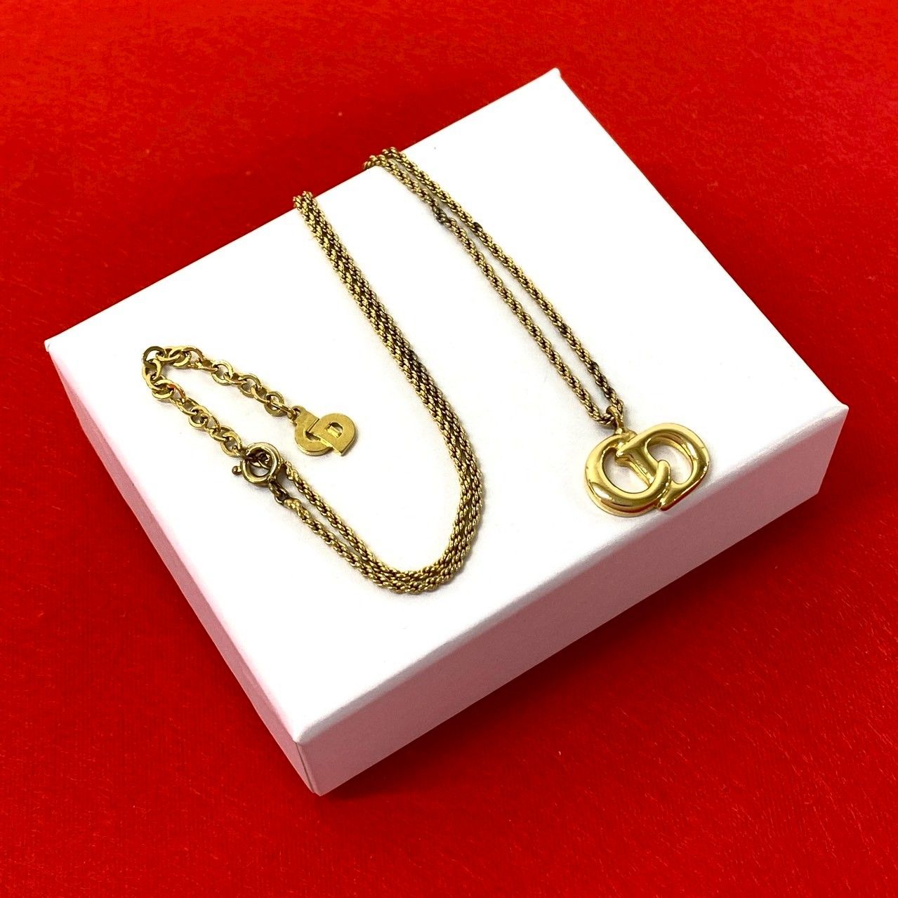 3077-2 人気✨ Dior ネックレス CD ロゴ 希少 ゴールド - メルカリ 
