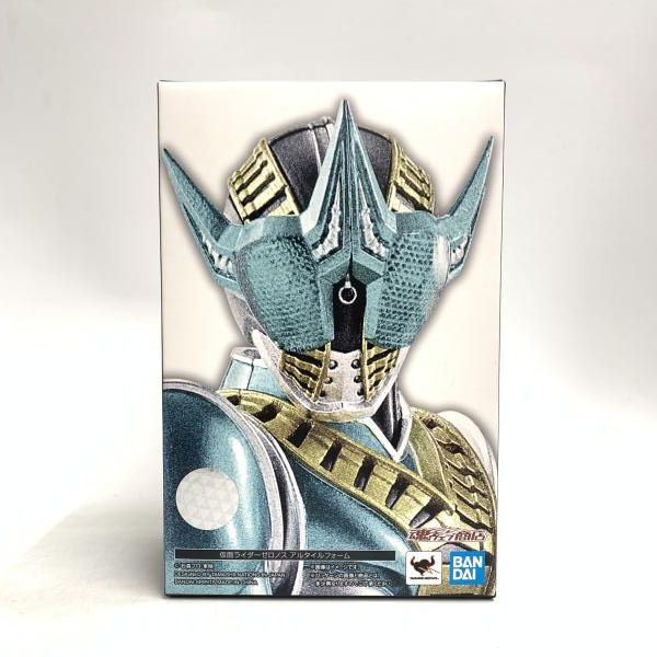 中古】開封)S.H.Figuarts (真骨彫製法) 仮面ライダーゼロノス