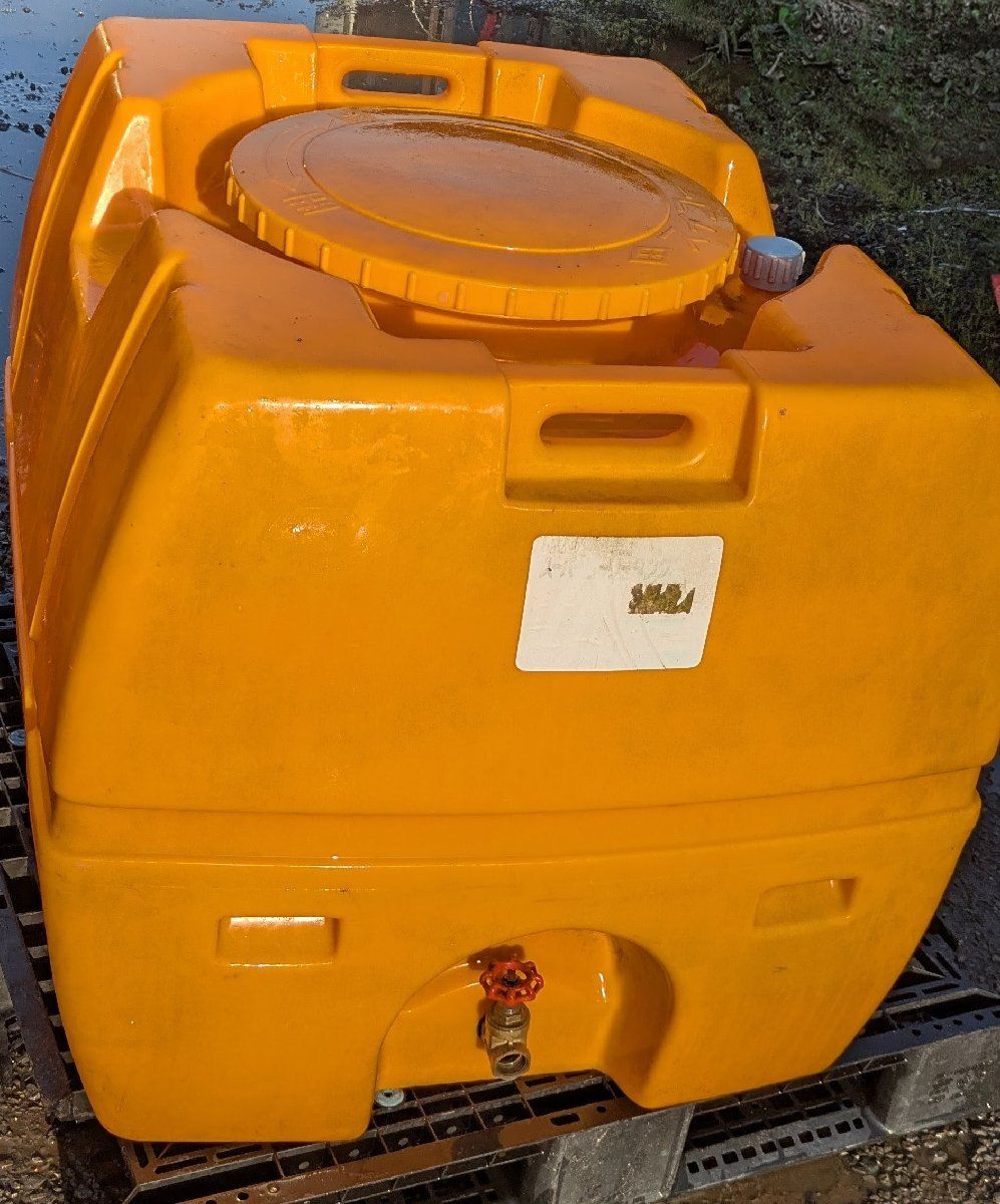 鹿児島発 スイコー水タンク500L バルブ付き 引き取りできる方 - メルカリ