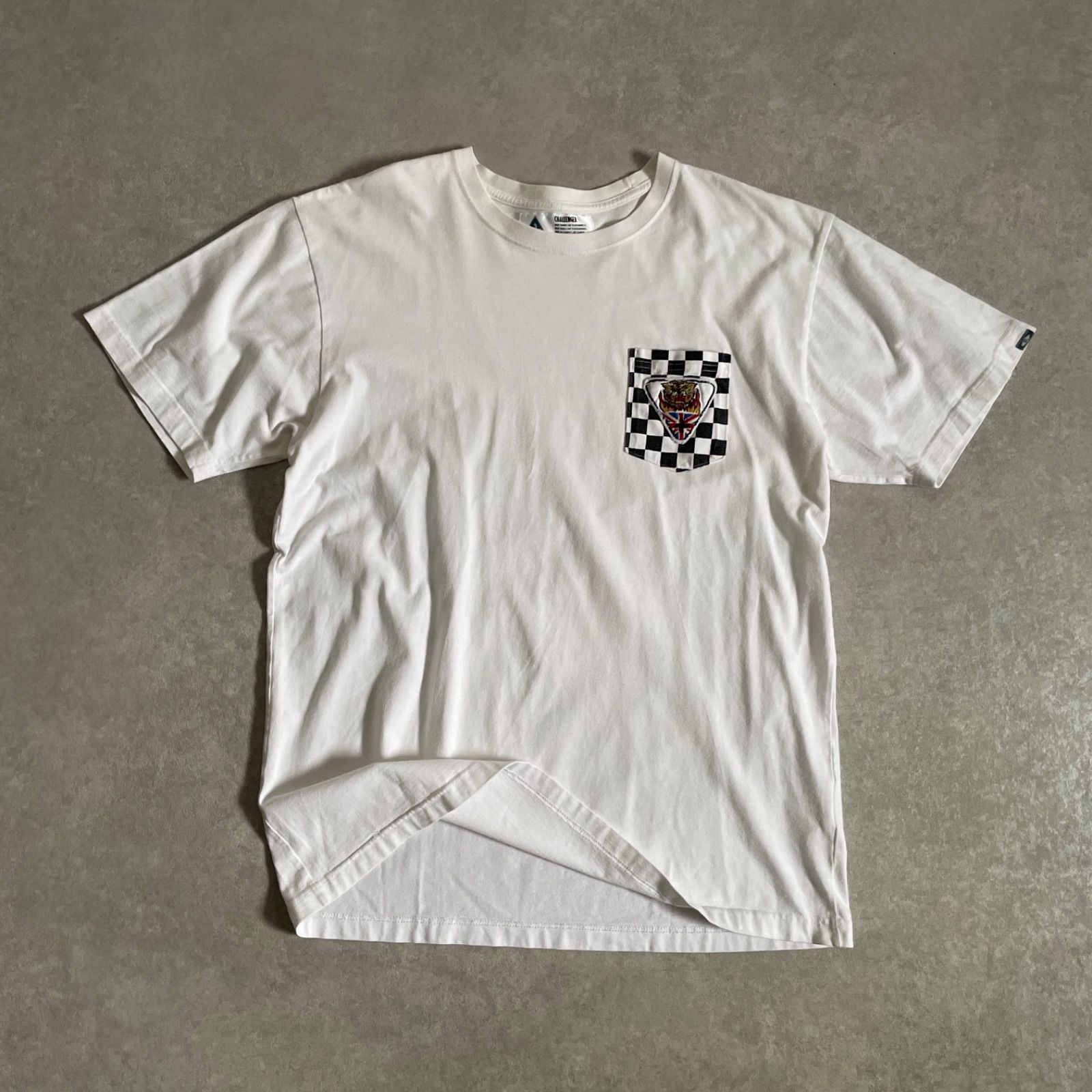 CHALLENGER チェッカーフラッグロゴ ポケット コットン Tシャツ 