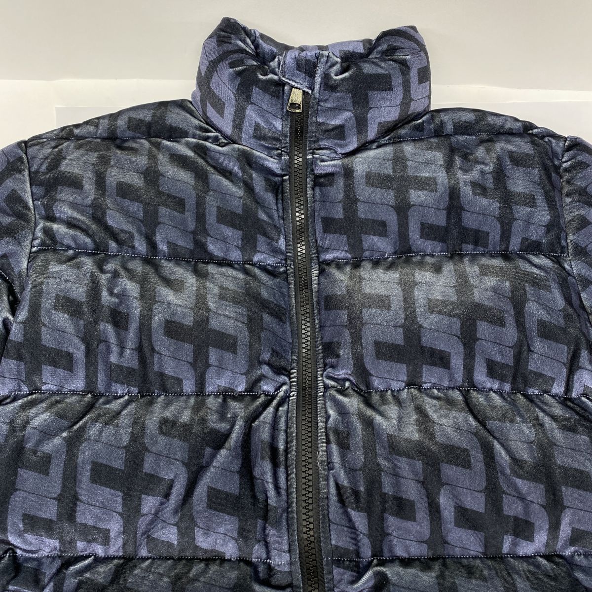 UNKNOWN LONDON アンノウン・ロンドン ダウンジャケット Lサイズ ※中古 