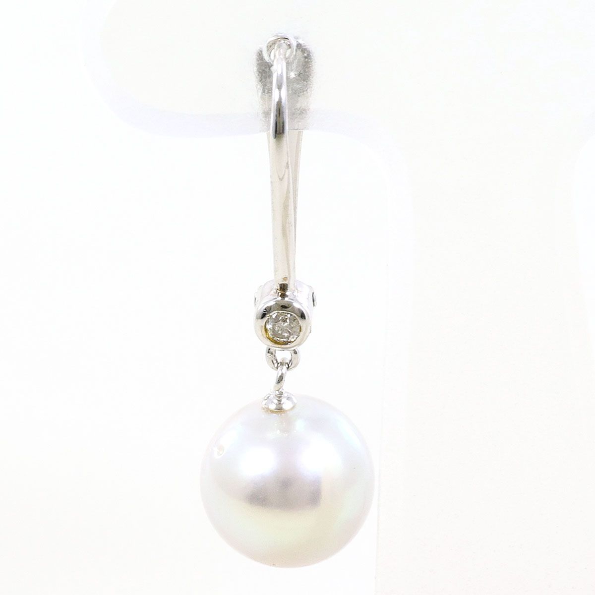 K14WG ピアス(片耳) パール（真珠） ダイヤモンド 0.04 ct 総重量約2.4g レディース