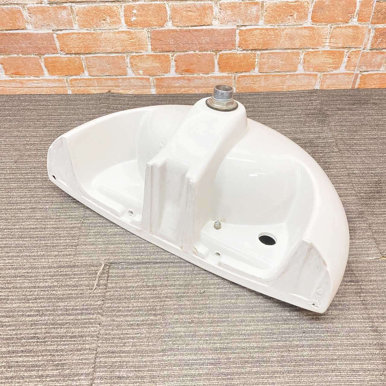 中古品】 TOTO 陶器製 手洗器 壁掛前丸手洗器(楕円型 洗面ボウル 