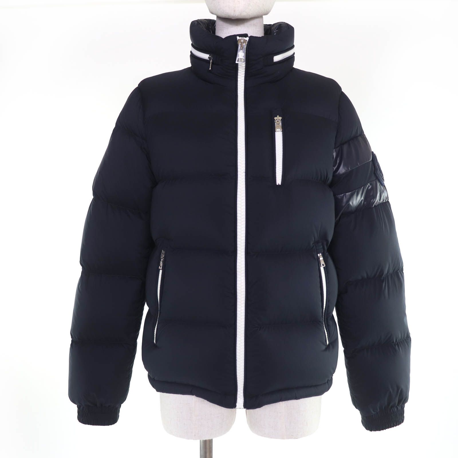 美品☆MONCLER モンクレール 22-22AW DELAUME デカロゴワッペン付 