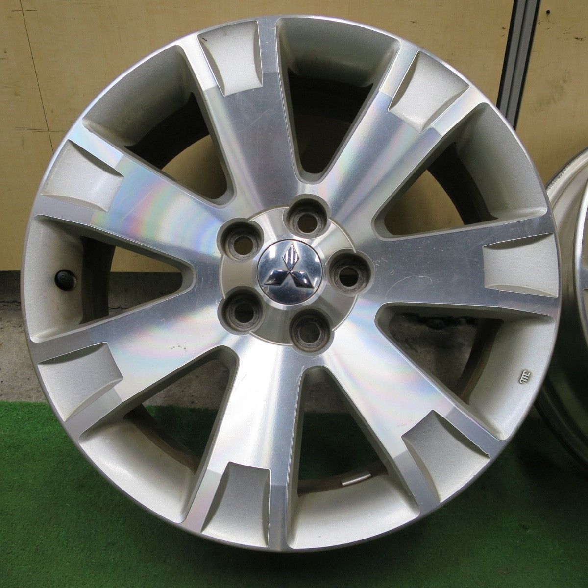 送料無料] 4本価格☆三菱 デリカ D:5 純正 ホイール 18インチ 18×7J D5 