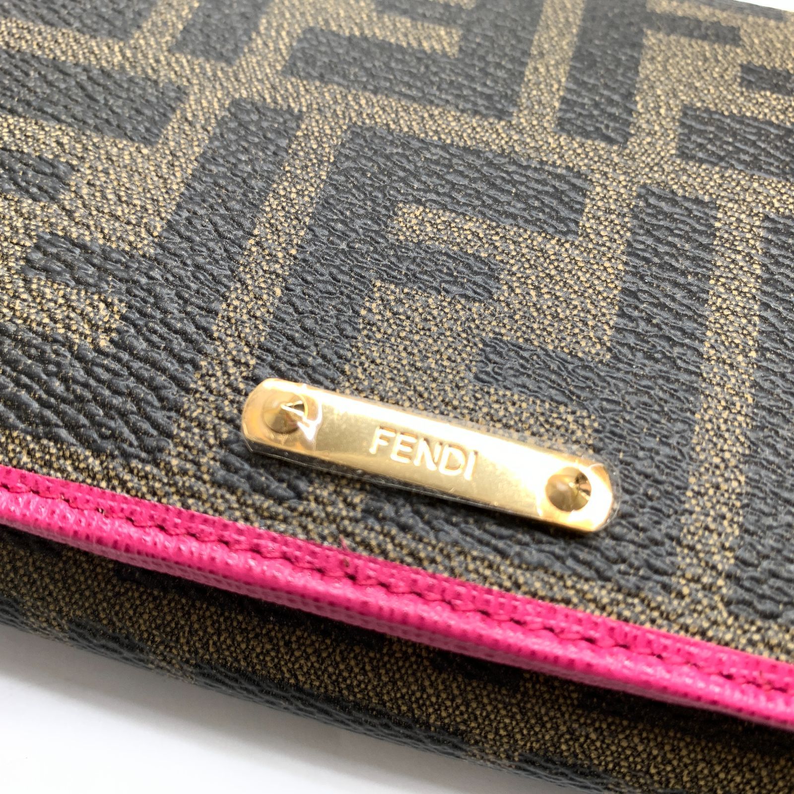 f001 L 未使用保管品 FENDI フェンディ ズッカ ピンク 縁取り 長財布 