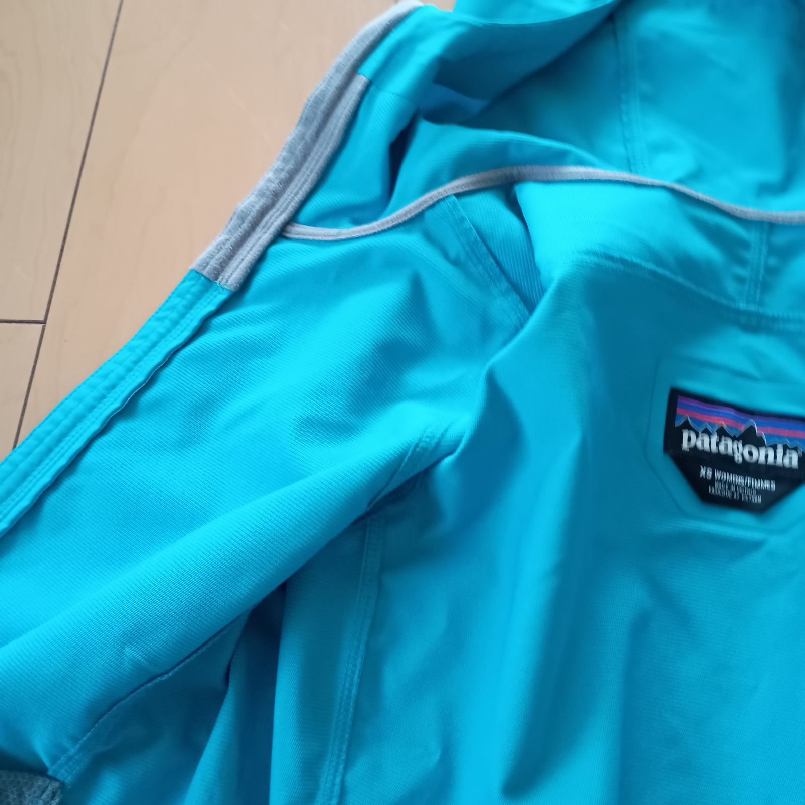 パタゴニア レビテーションフーディー 2352 レディース XS（日本S〜M 