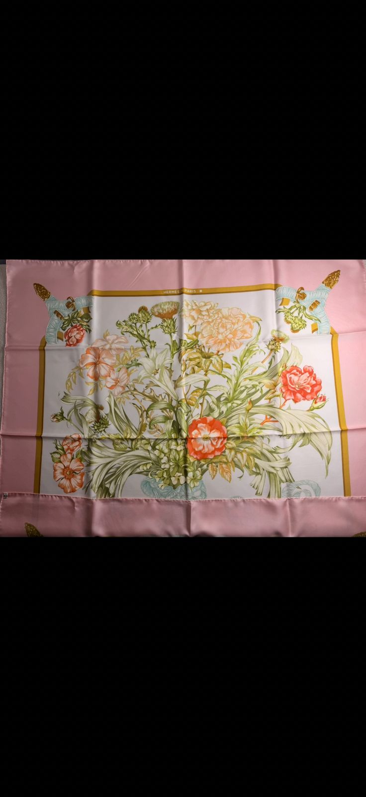 エルメス HERMES カレ90 シルク100　花柄 エルメス HERMES カレ90 シルク100 花柄 【公式通販】