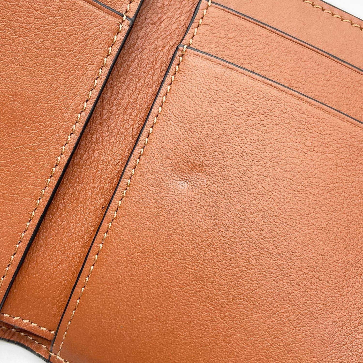LOEWE ロエベ アナグラム トライフォールド ウォレット 三つ折り財布