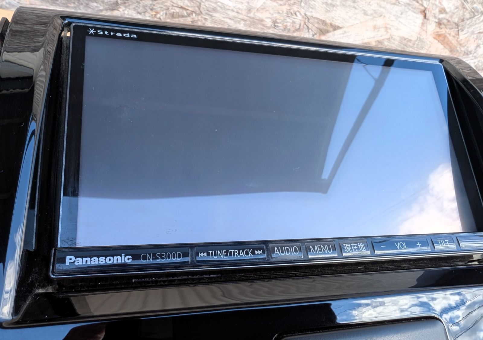 新作入荷，正規品 動作確認済 パナソニック ストラーダ CN-S300D