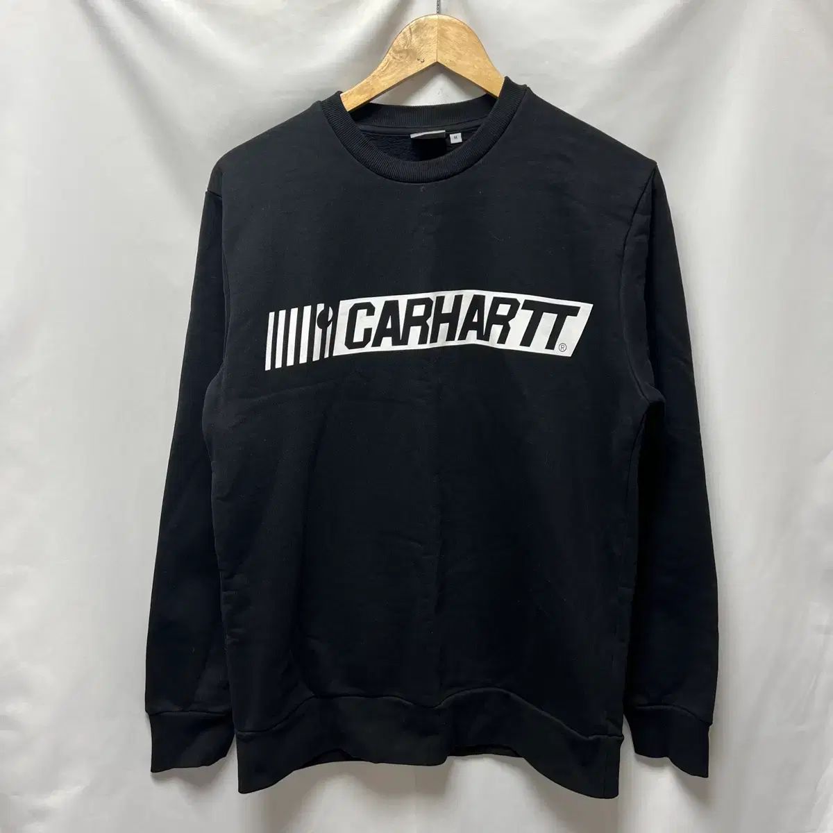 正規品/M カーハート WIP ブラック Spellout スウェット - メルカリ