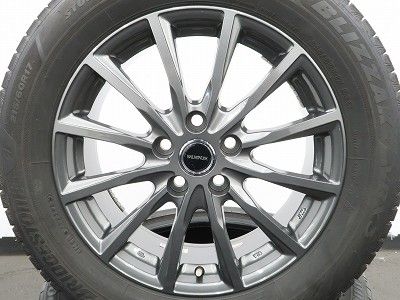 C-HR エスティマ UX 等に 4本 社外 17インチ 7J +45 5H 114.3 