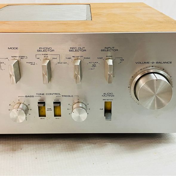 ☆人気機種・レア物:YAMAHA CA-1000Ⅲ オーディオ機器 起動良好～一部 