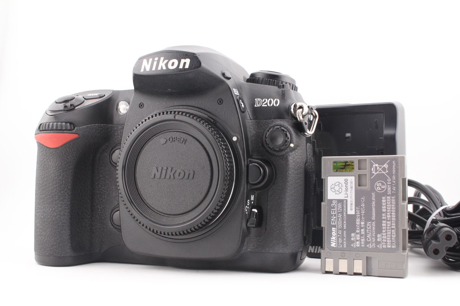 ☆良品☆《ショット数2,858回 》ニコン Nikon D200 ボディ☆ M9872＃11 