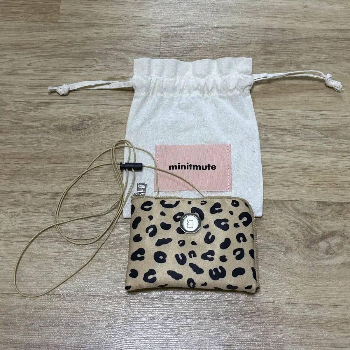 minitmute ミニミュート ハンドバッグ レオパード Clo Micro