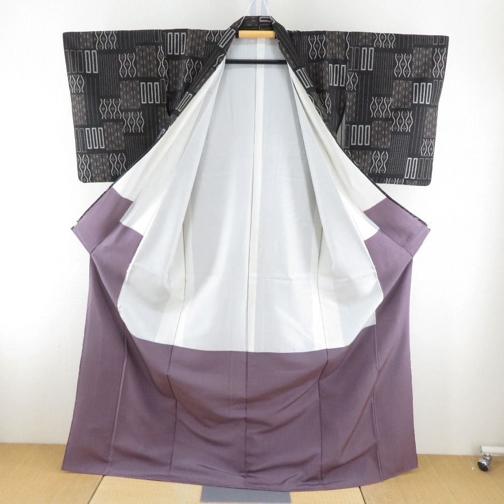 紬 着物 袷 黒色x灰色 幾何学模様 細幅サイズ 広衿 正絹 カジュアル 