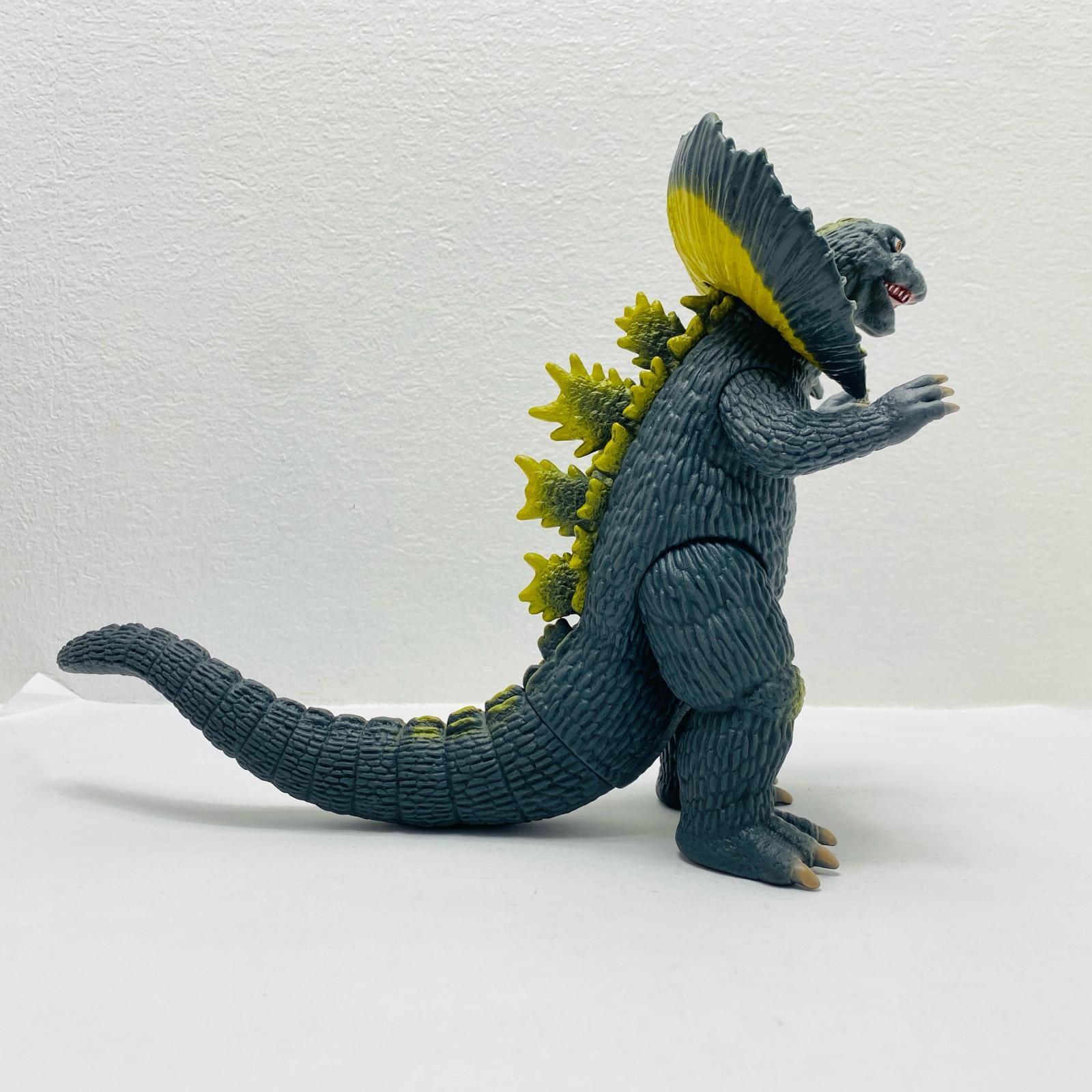 倉吉店】 中古 エリ巻恐竜ジラース「ウルトラマン」ムービーモンスター