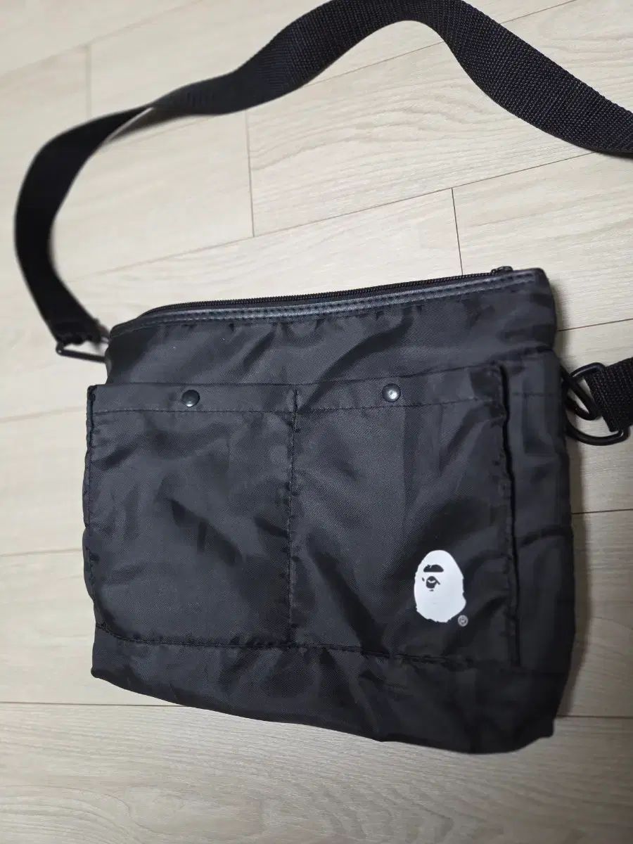 激安大特価，SALE】 A BATHING APE ブラック クロスバック