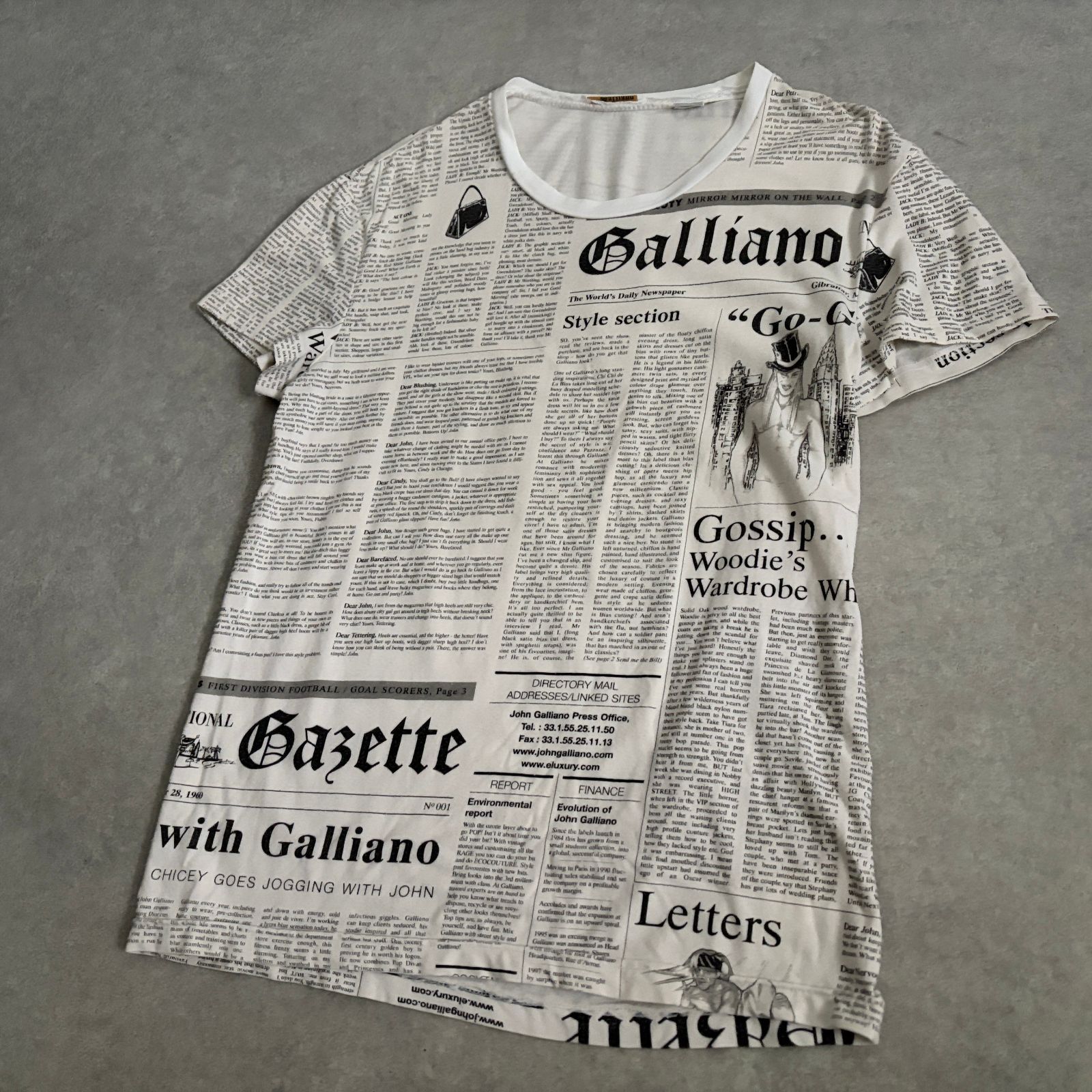 名作　john galiano ニュースペーパー　tシャツ　カットソー 名作 John Galliano ニュースペーパー Tシャツ カットソー トップス