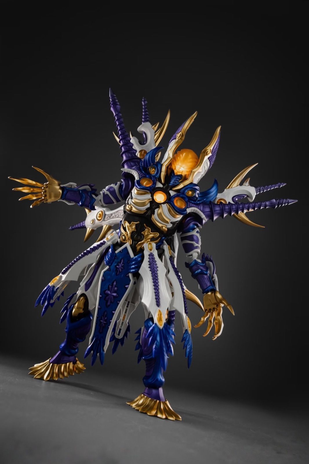 ブロックアクションフィギュア ウルトラマンX グリーザ 第三形態 初回限定 ブロックアクションフィギュア ウルトラマンX グリーザ 第三形態 初回