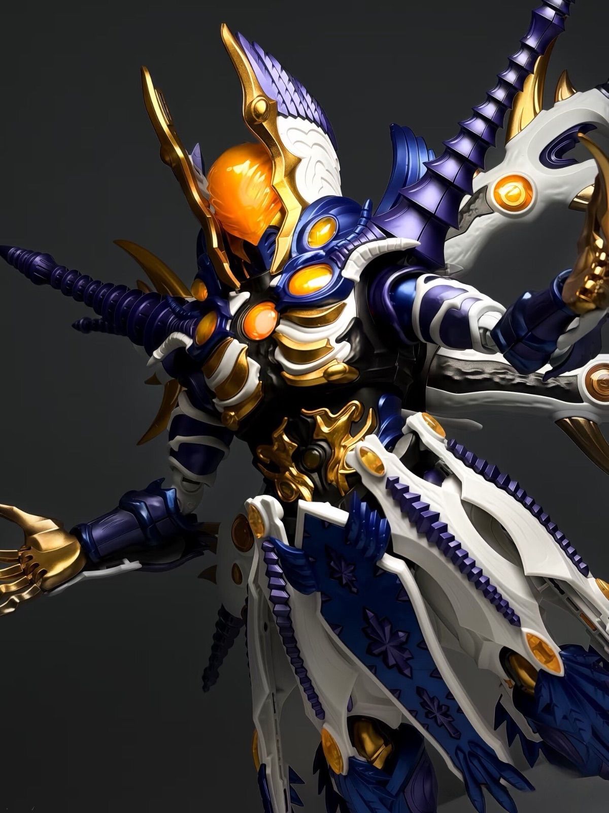 ブロックアクションフィギュア ウルトラマンX グリーザ 第三形態 初回