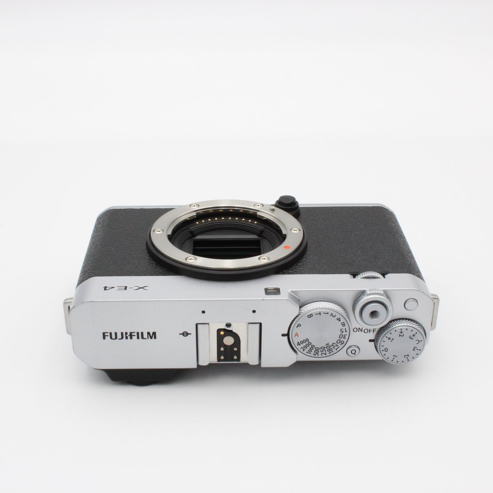 3,782ショット☆□極上品□ FUJIFILM ミラーレスデジタルカメラ X-E4 