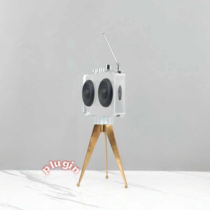  送料無料 2026年新モダンミニマリスト幾何学三脚クリスタルラジオ装飾プレーヤーアートオーナメントテレビキャビネットホームデコレーシ 小型インテリア 置物 インテリア小物