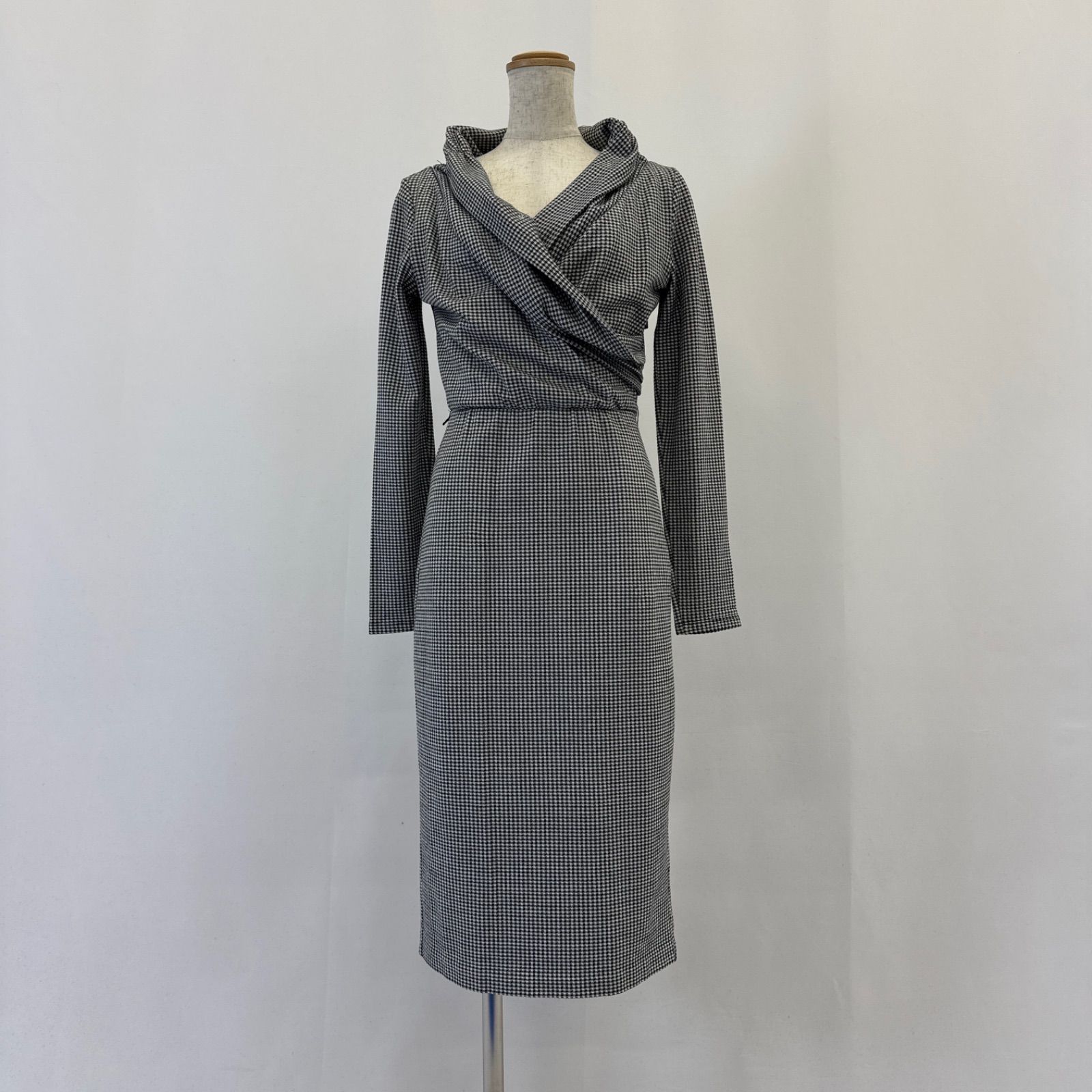 【レディース】イタリア製 Max Mara ワンピース スキッパー 40表記 レディース】イタリア製 Max Mara ワンピース スキッパー 40表記
