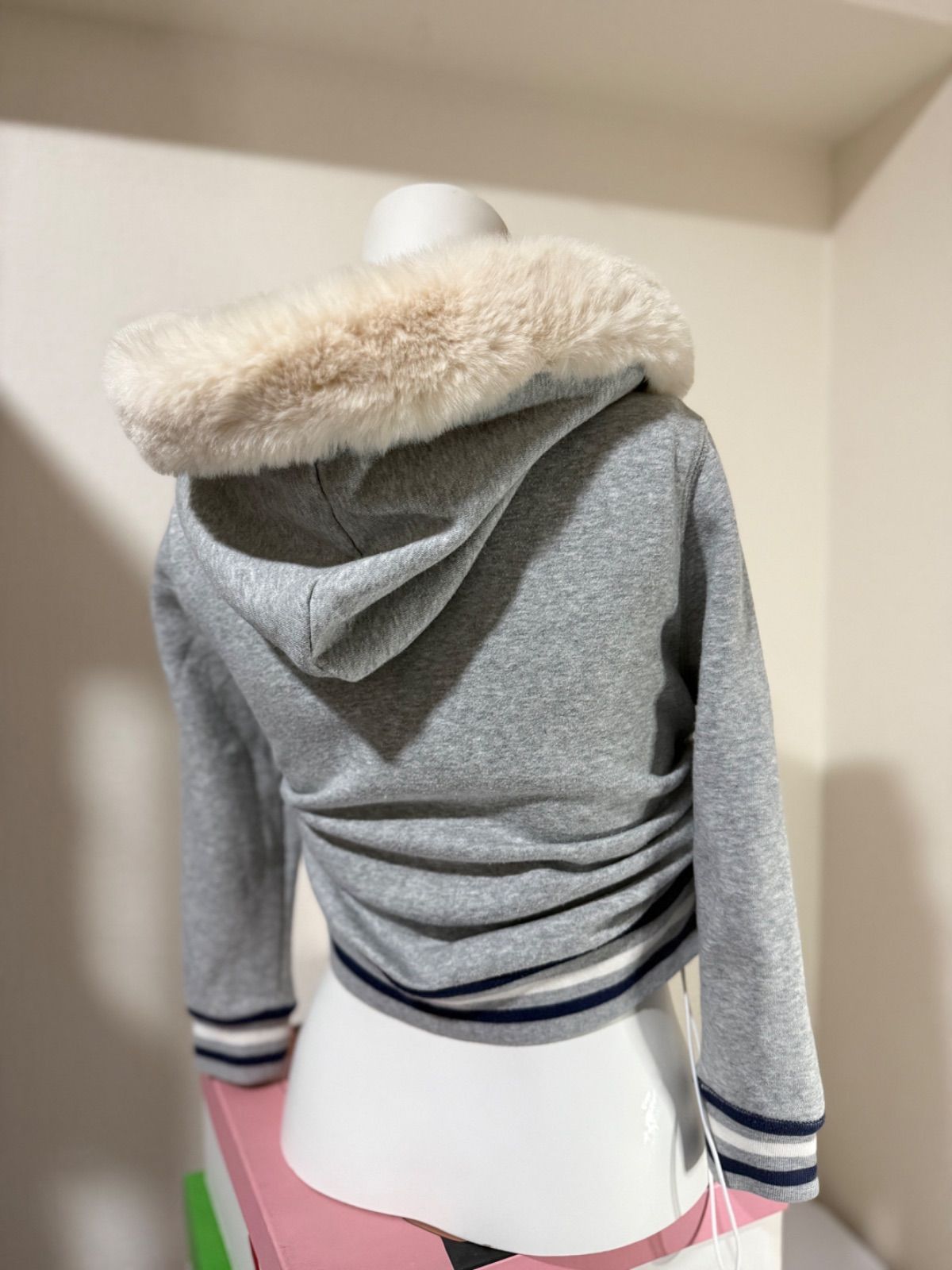 GAP ジップアップパーカー ファー y2k ギャル 平成 短丈 リメイク 