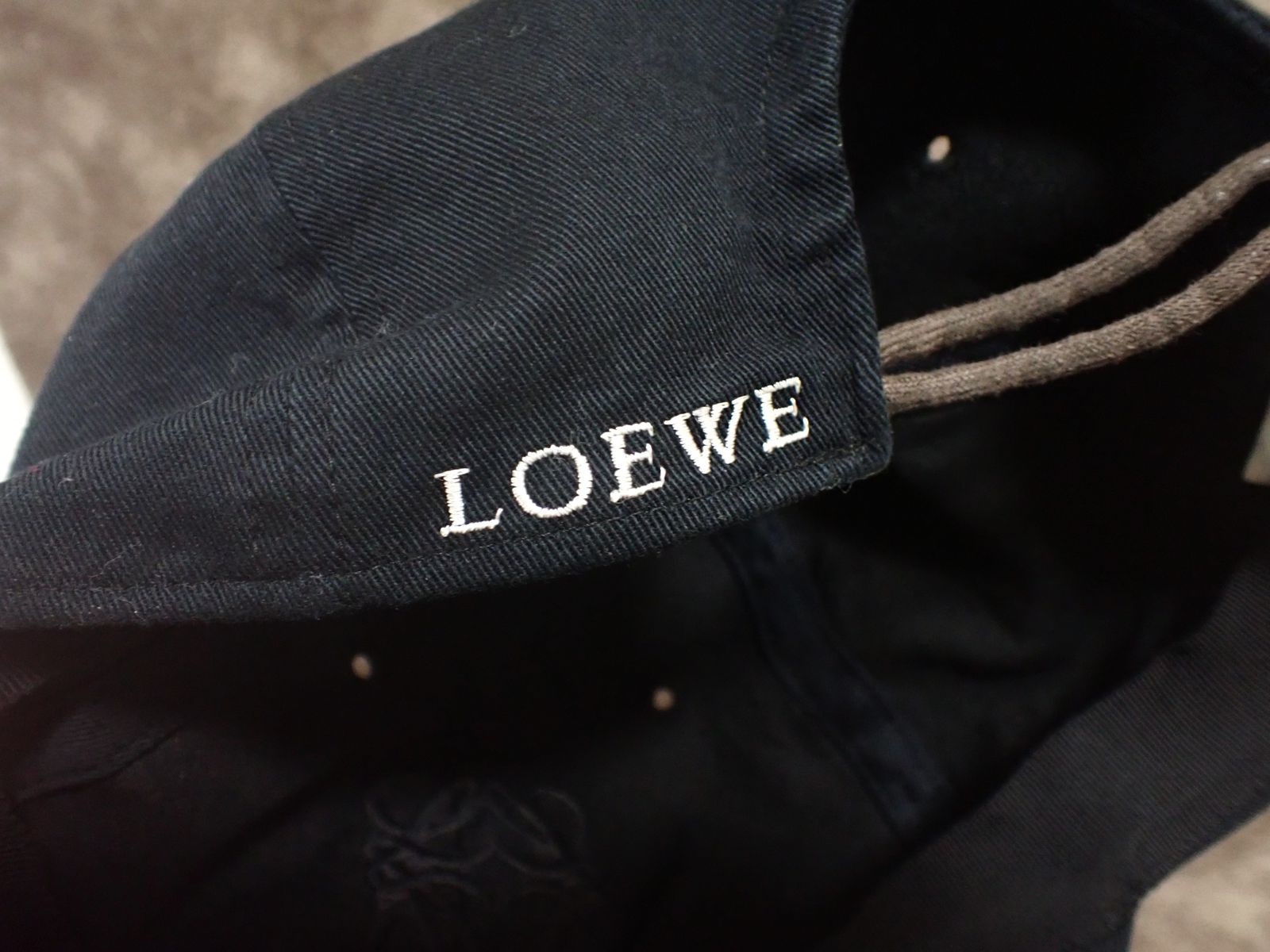 希少】LOEWE ロエベ アナグラム キャップ 愛知万博 2005 記念モデル 綿