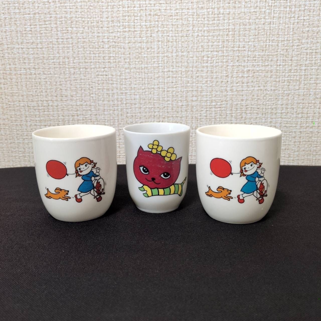 希少 不二家 ペコちゃん プリンカップ 2点 ＆ 昭和レトロ 湯呑み 計3点 
