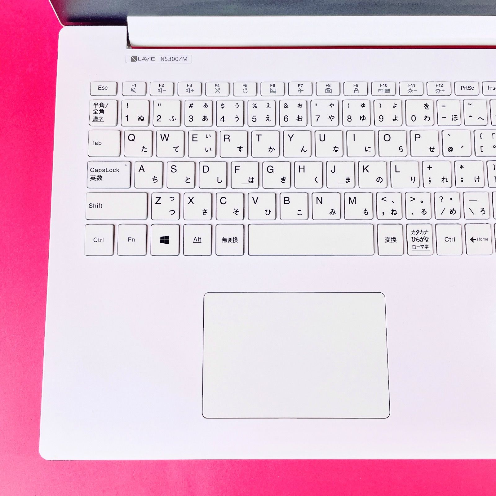 たっぷり大容量1TB‼️薄型ノートパソコン✨️写真や動画の保存に