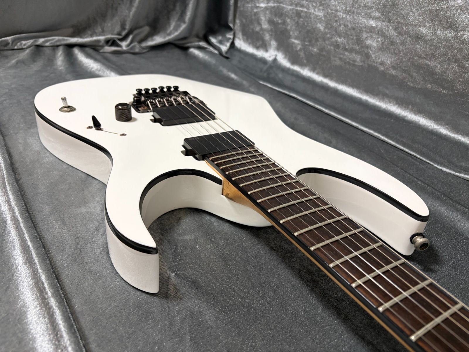 Ibanez RGIR20E IRON LAVEL EMGピックアップ アイアンレーベルシリーズ