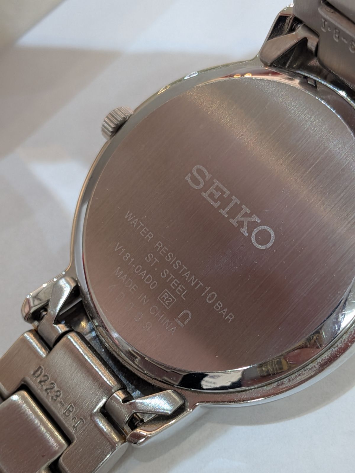稼働品】SEIKO SOLAR 腕時計 シェル文字盤 V181‐0AD0 ゴールド 