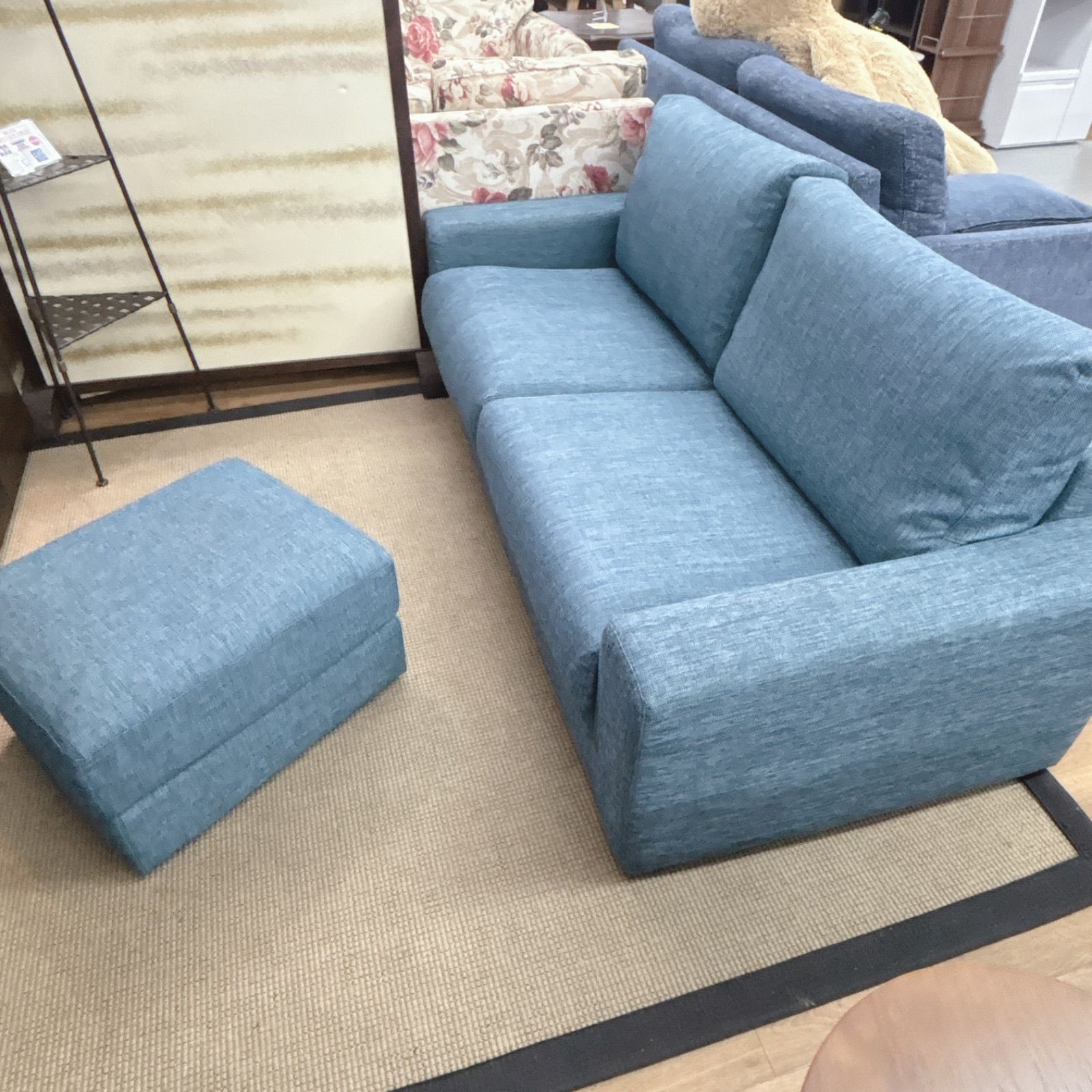 I404 ? 名古屋市近郊配送設置無料！ NITORI オットマン付き3Pソファ 