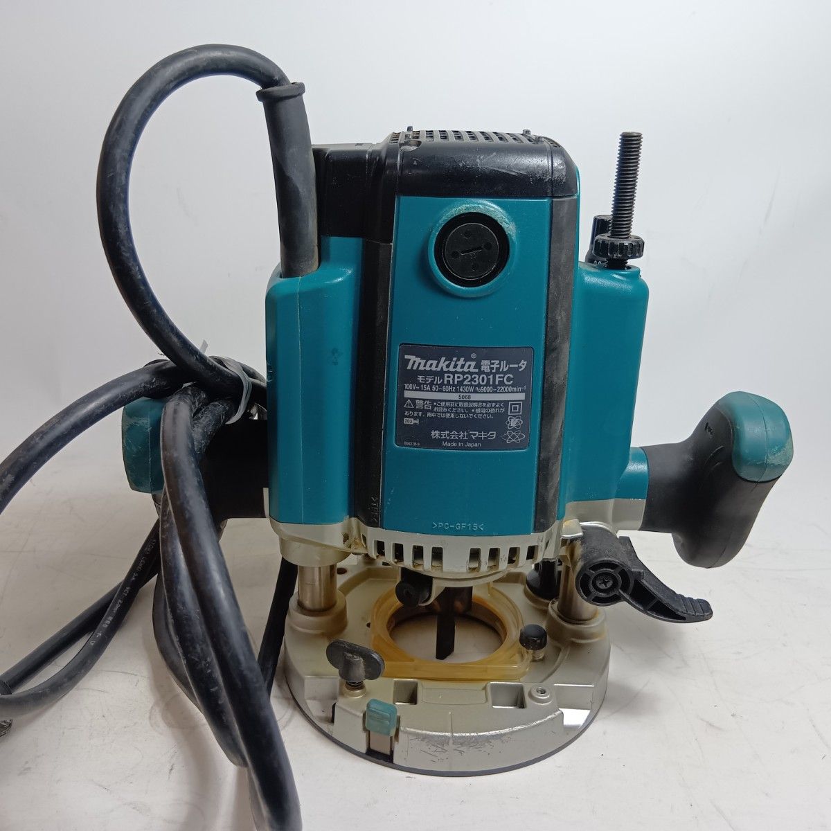 MAKITA マキタ 電子ルーター RP2301FC ブルー 程度C 本体のみ コード式 
