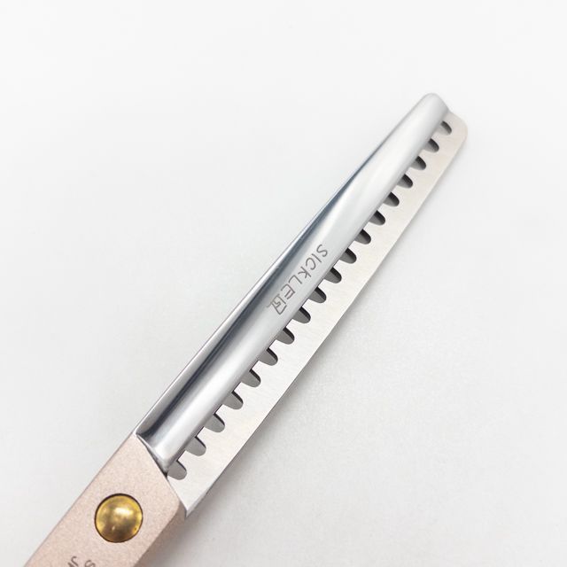 【SVANS.スバンス】 右利き ブレンディグシザー 7.0インチ 中古 SVANS.スバンス】ローズゴールド ブレンディング トリミングシザー 右