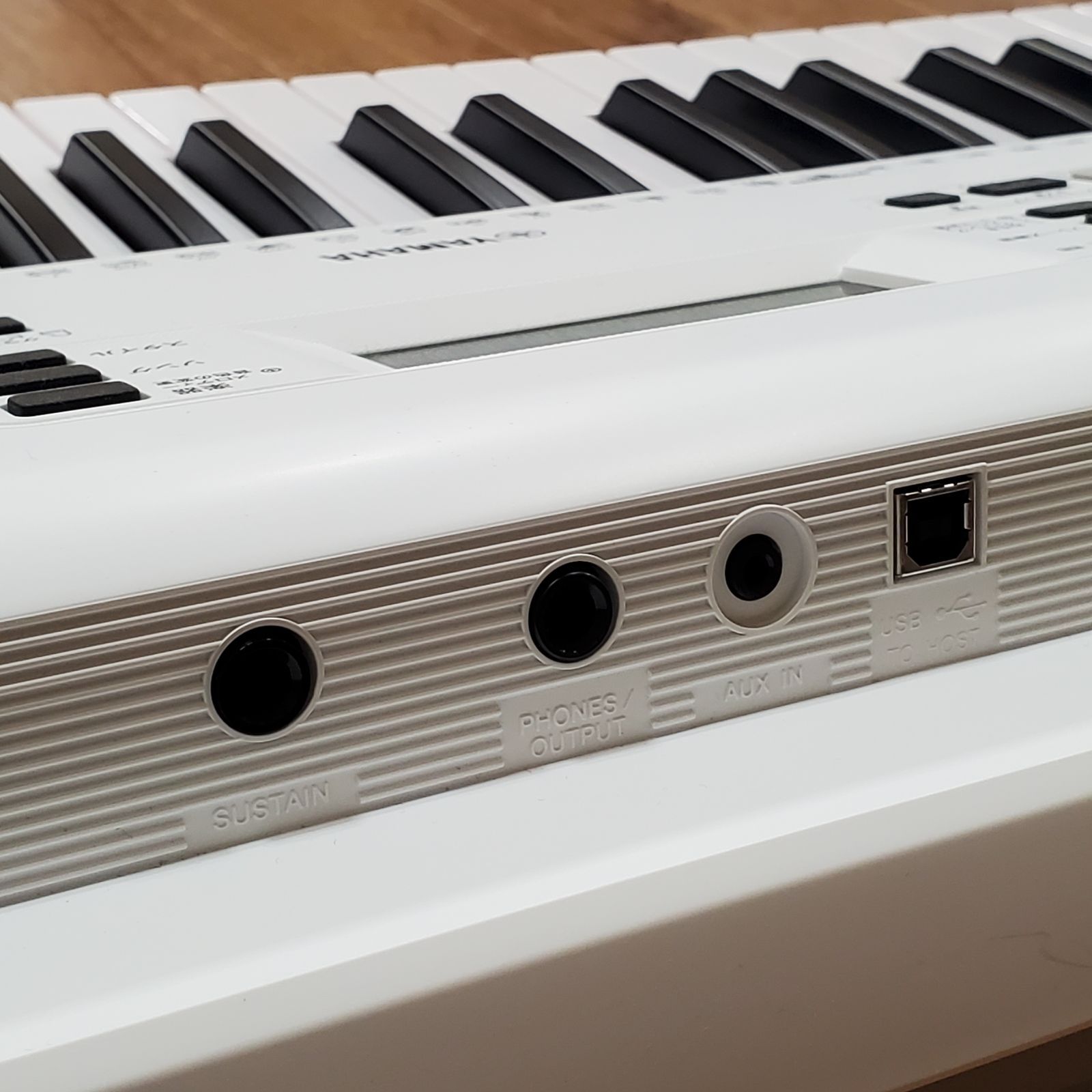 MK51【ER263】YAMAHA ヤマハ EZ-300 光る鍵盤 電子キーボード ピアノ