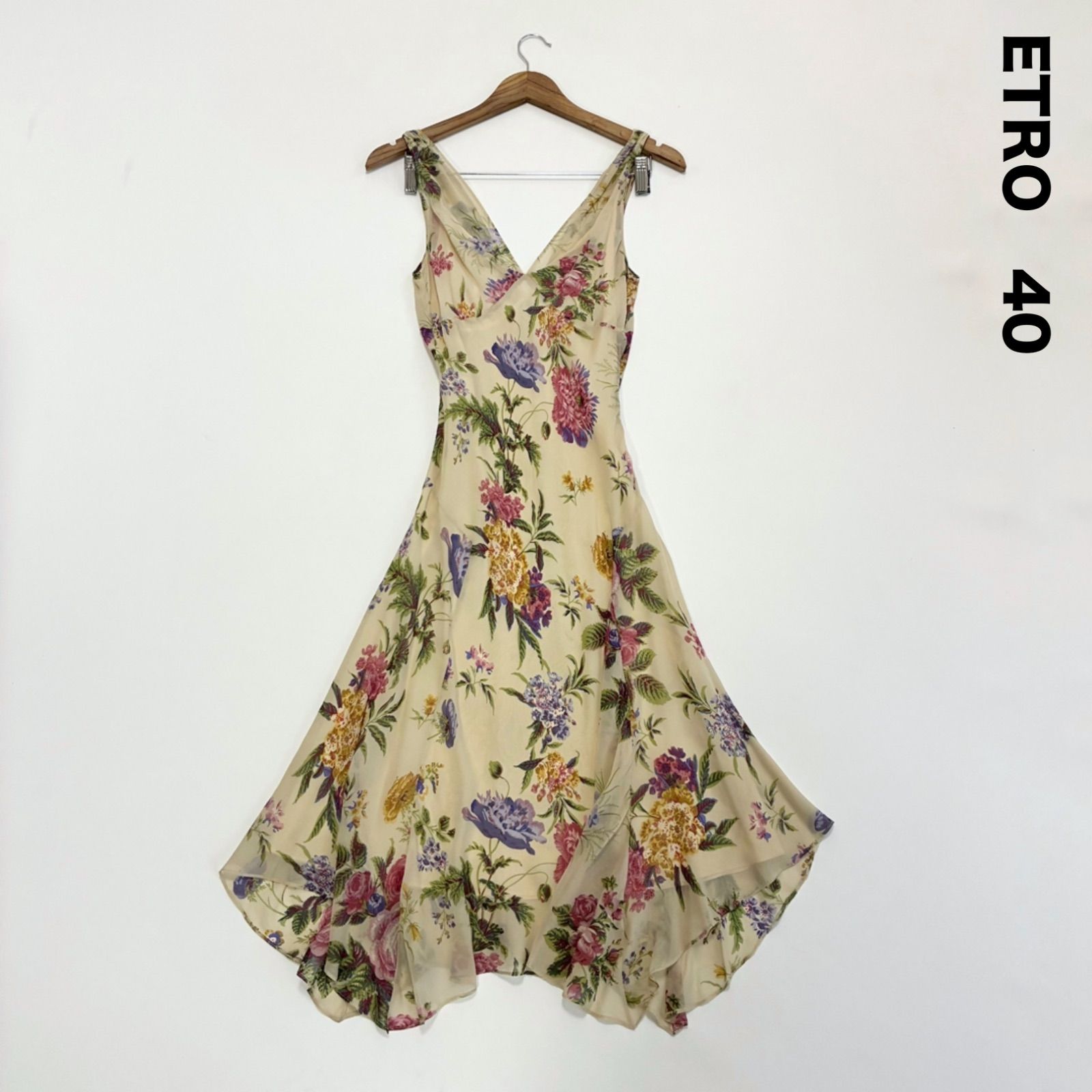 ETRO エトロ☆ シルク100% フラワーワンピース 40 フレア 美 ETRO エトロ☆ シルク100% フラワーワンピース 40 フレア 美