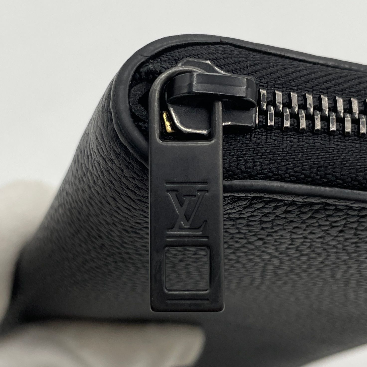 Louis Vuitton ルイヴィトン アエログラム ジッピーウォレット M80334 