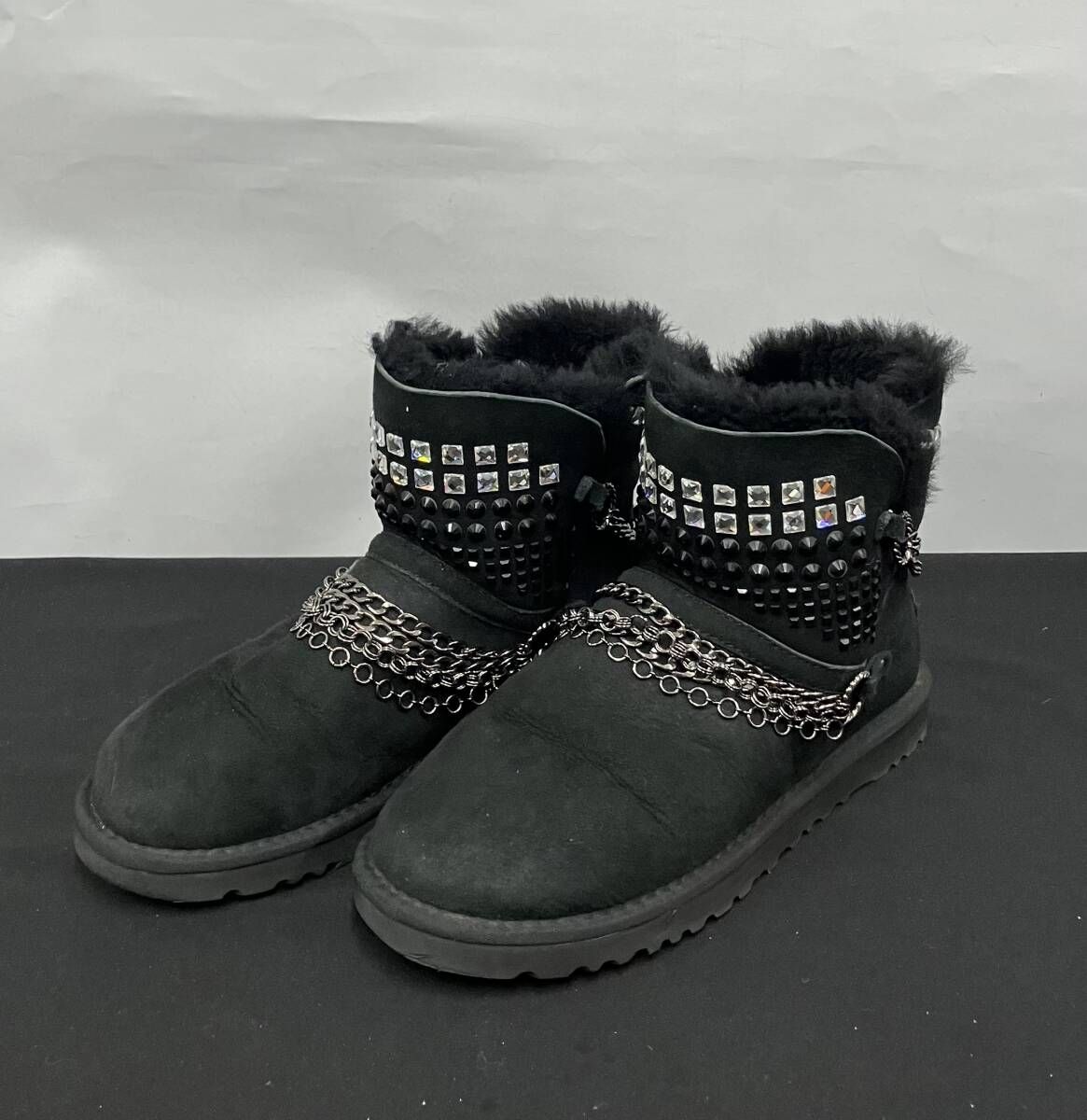 UGG アグ/F23010D/W ANVILMINI アンビル ミニ/スタッズブーツ UGG アグ/F23010D/W ANVILMINI アンビル ミニ/スタッズブーツ