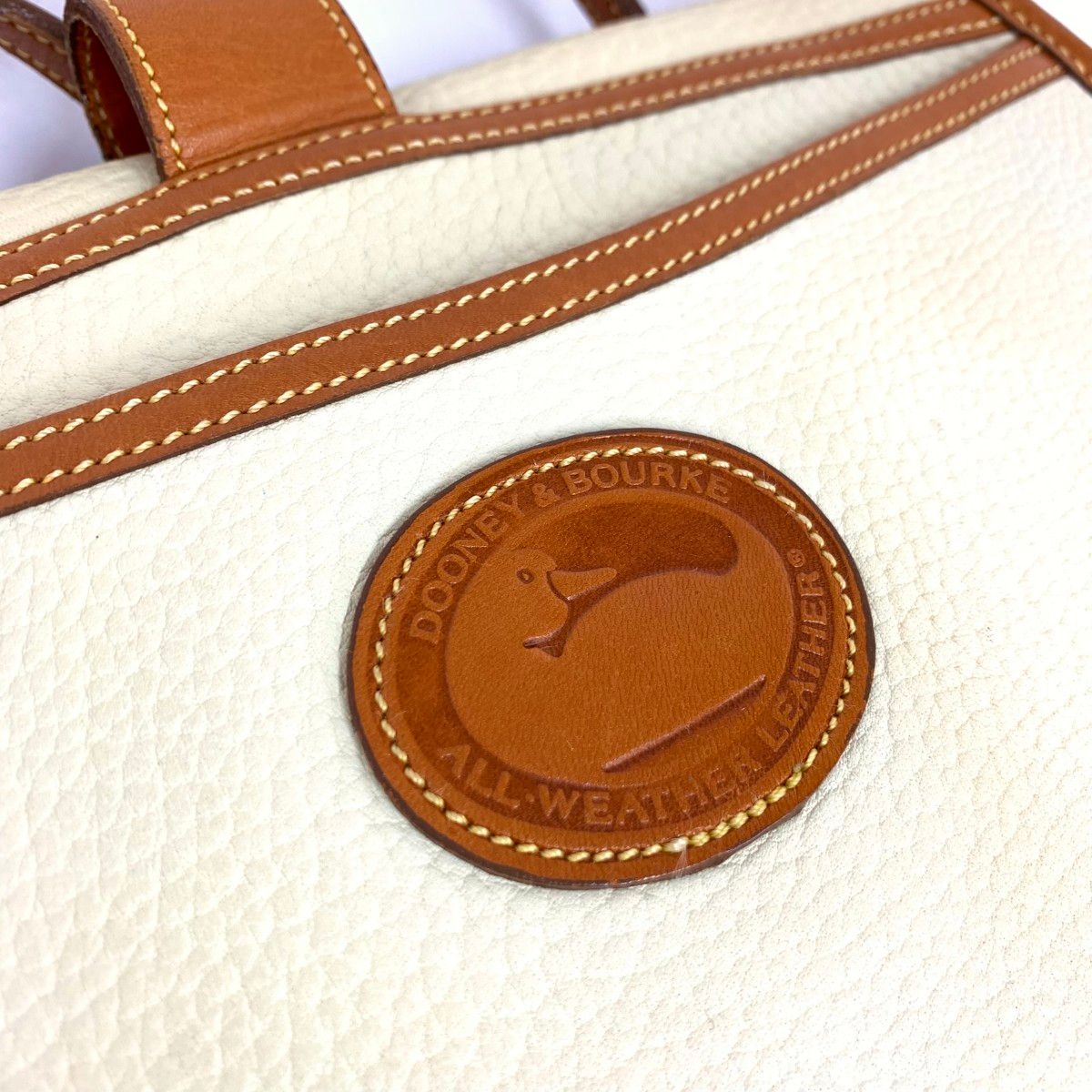 DOONEY&amp;BOURKE ドゥーニー&amp;バーク ショルダーバッグ  オールウェザーレザー アイボリー    ホワイト ユニセックス / 240001195579 DOONEY&BOURKE ドゥーニー&バーク ショルダーバッグ オールウェザー