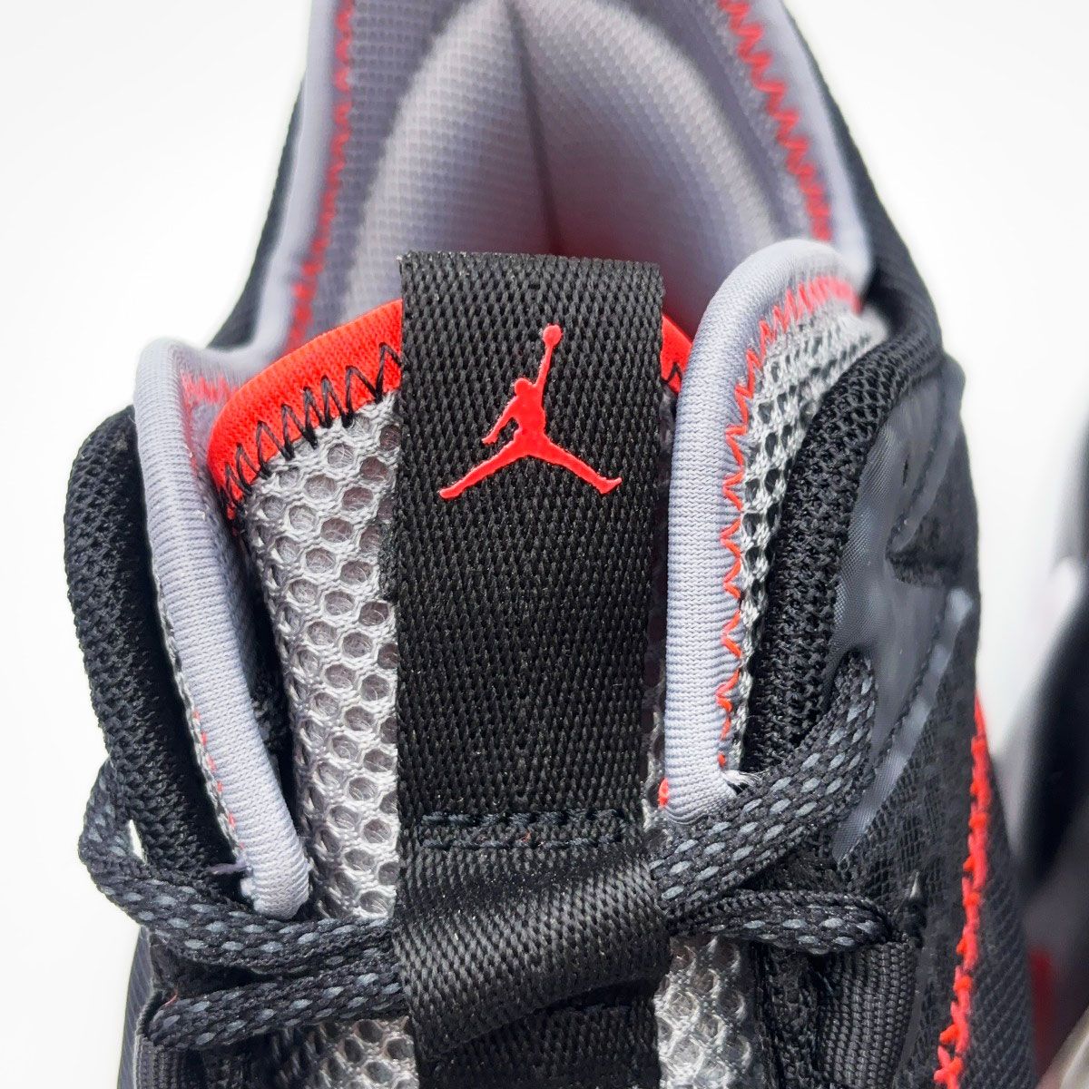 未使用】ナイキ ジョーダン JORDAN WHY NOT ZERO.3 PF ホワイノット 