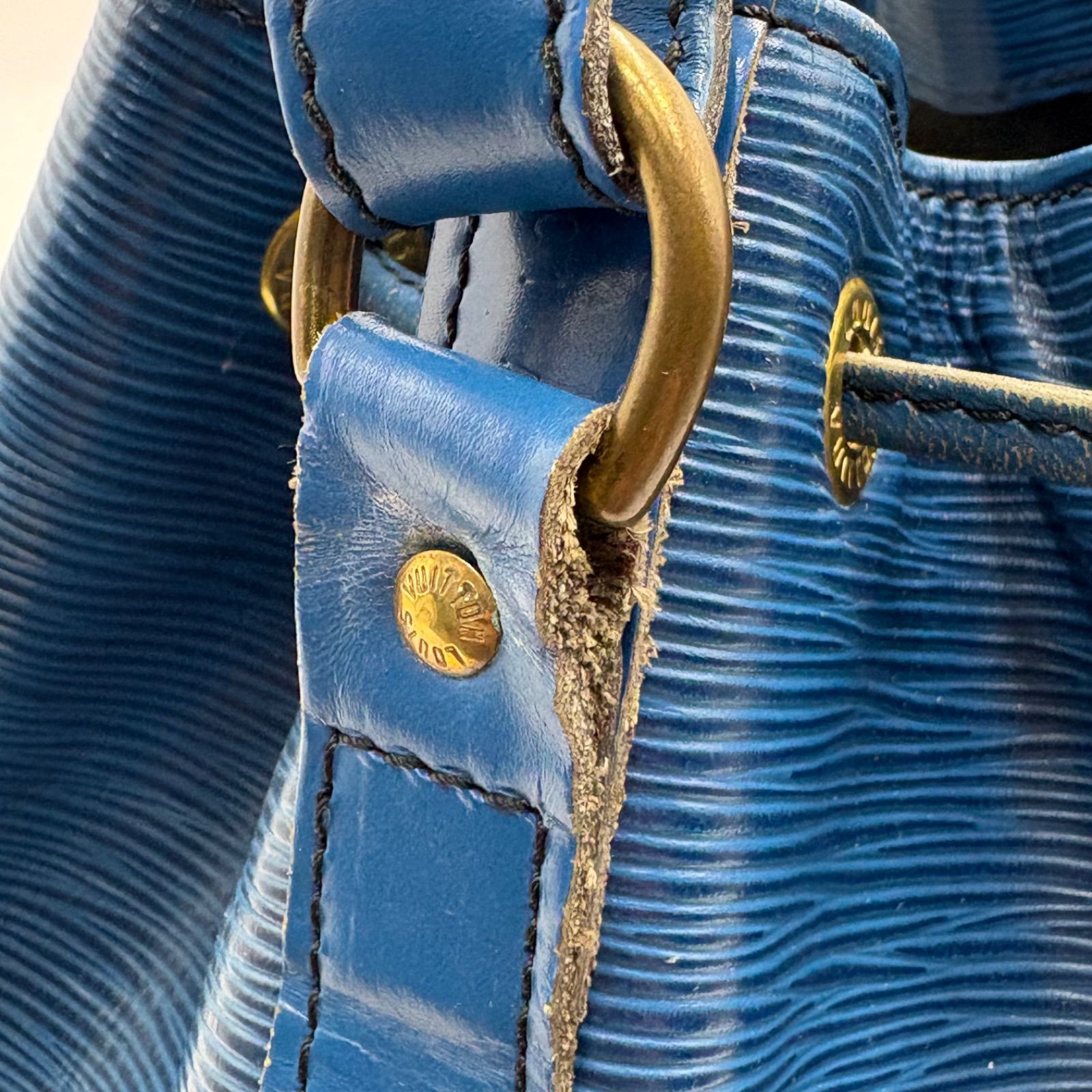 LOUIS VUITTON ルイヴィトン エピ プチノエ トレドブルー 巾着 