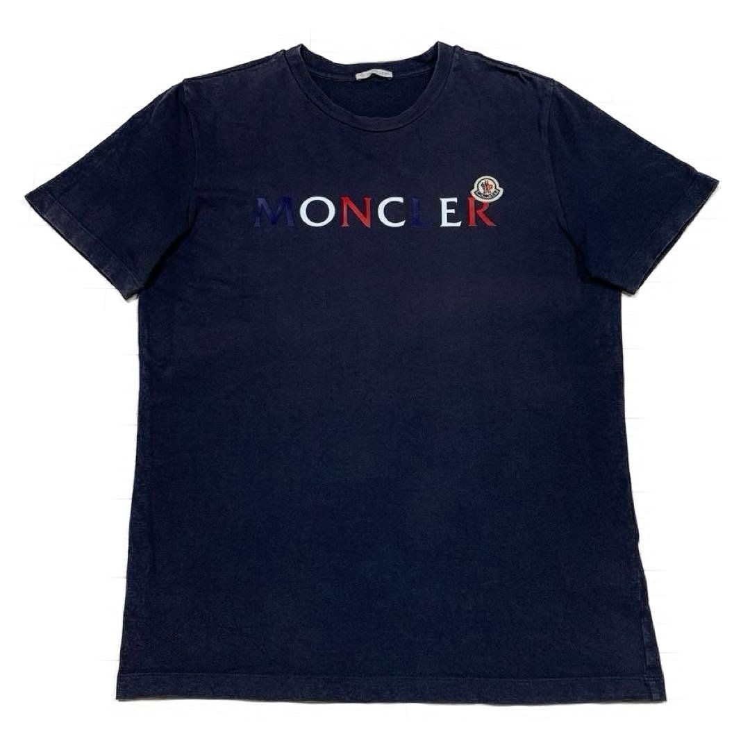 モンクレール カラフルロゴ S ワッペン Tシャツ ネイビー 5S279 モンクレール カラフルロゴ S ワッペン Tシャツ ネイビー 5S279
