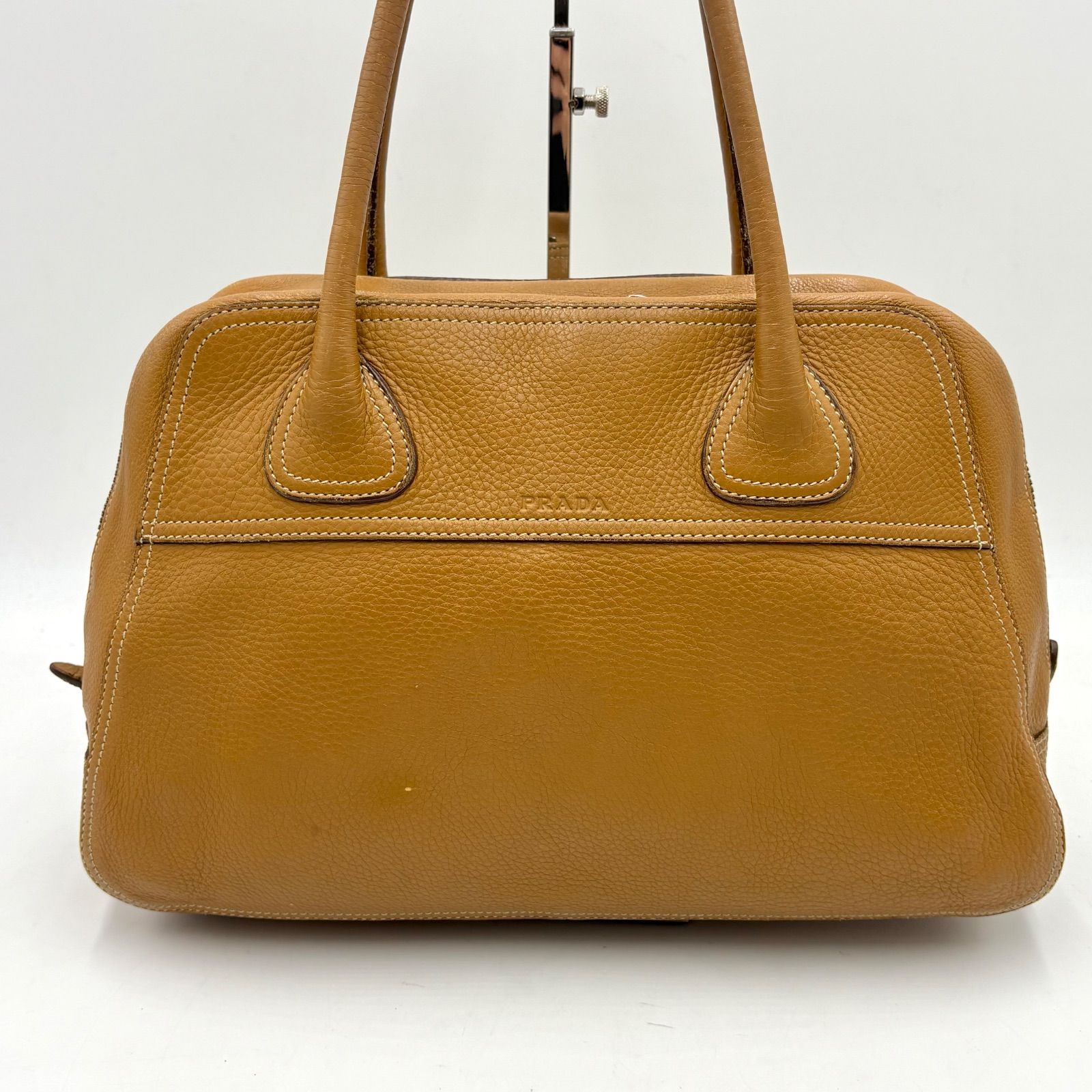 PRADA プラダ Y2K VITELLO DAINO ヴィッテロダイノ 型押しロゴ レザー 