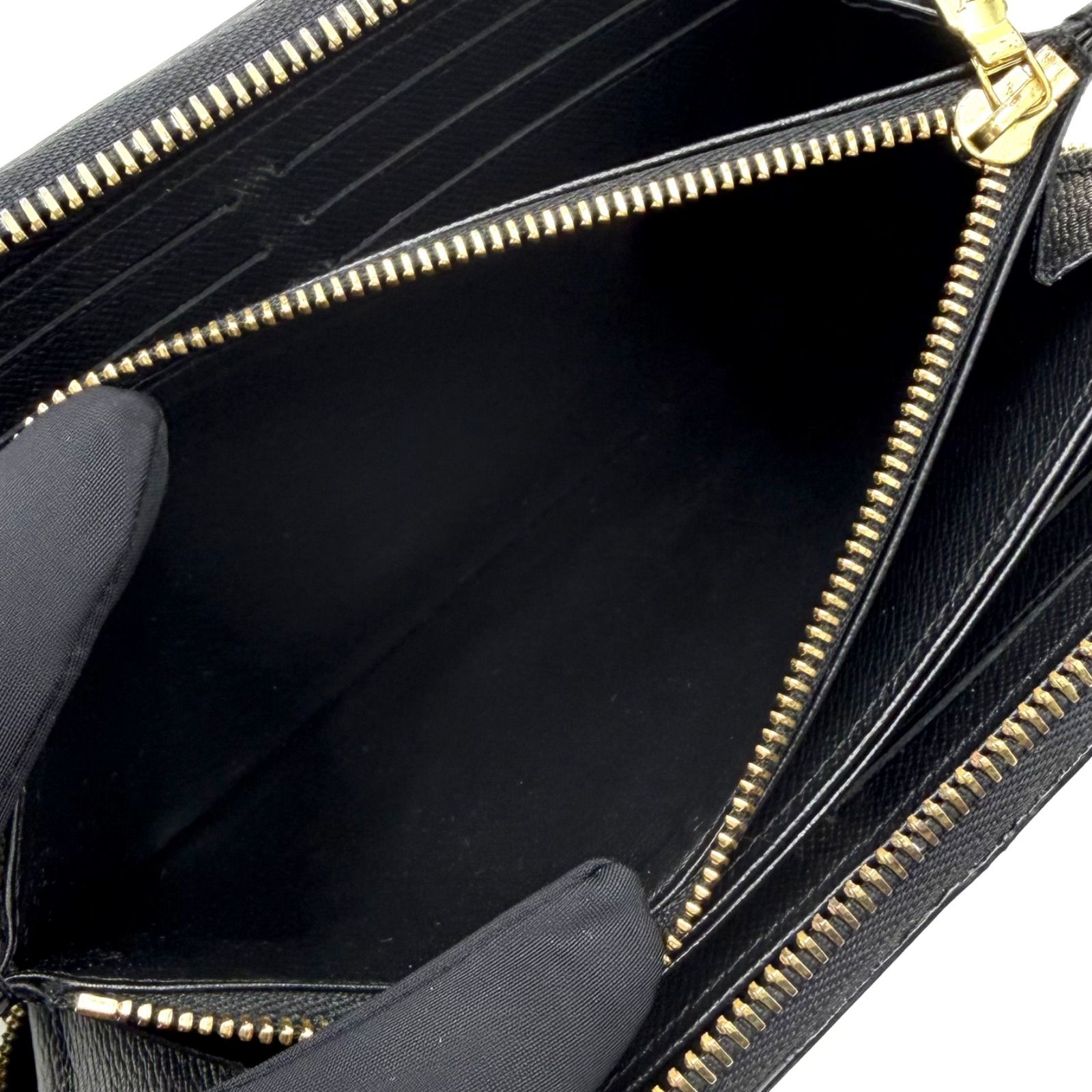 ルイヴィトン LOUIS VUITTON エピ ジッピーウォレット ノワール 新型 